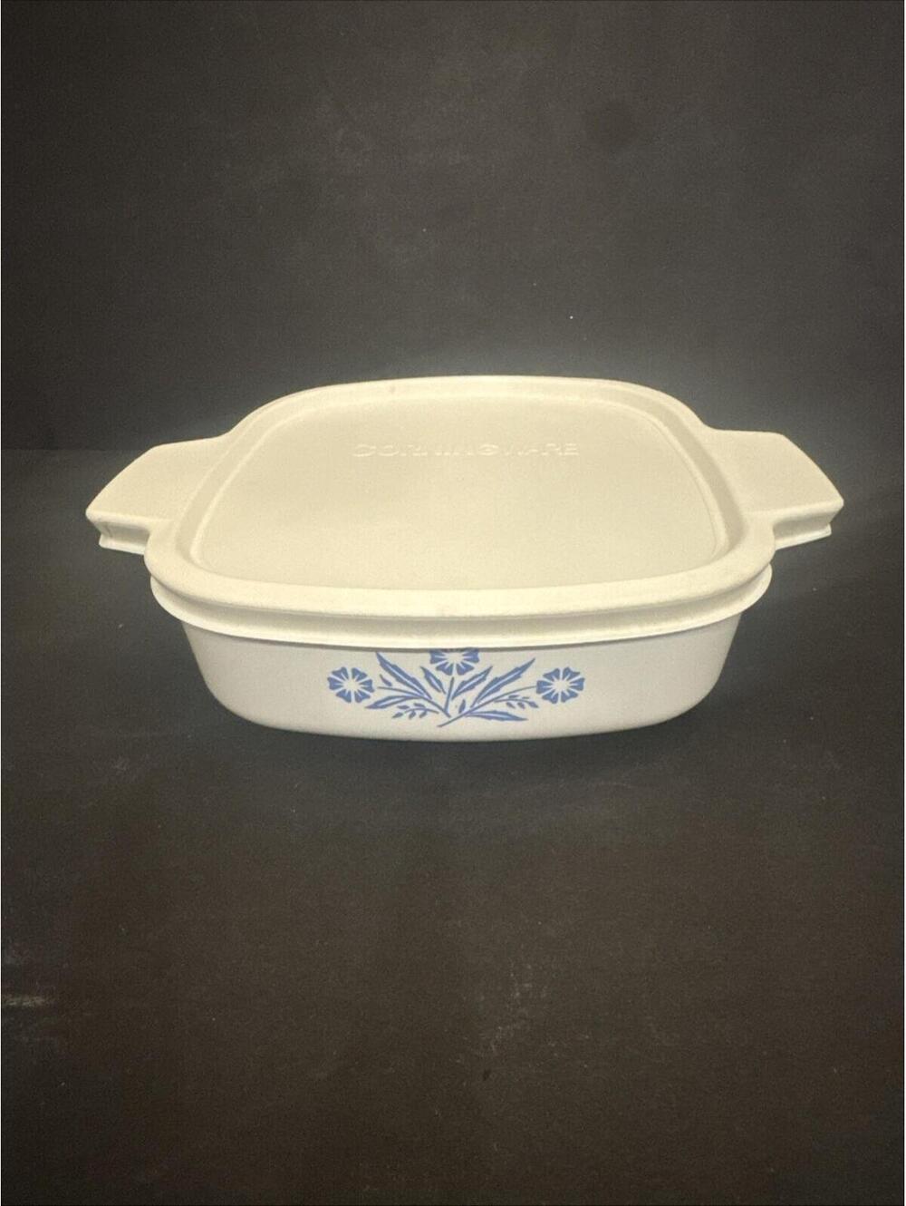 CorningWare Blue Cornflower 1 qt A-1-B with Plastic Lid Microwave And Range